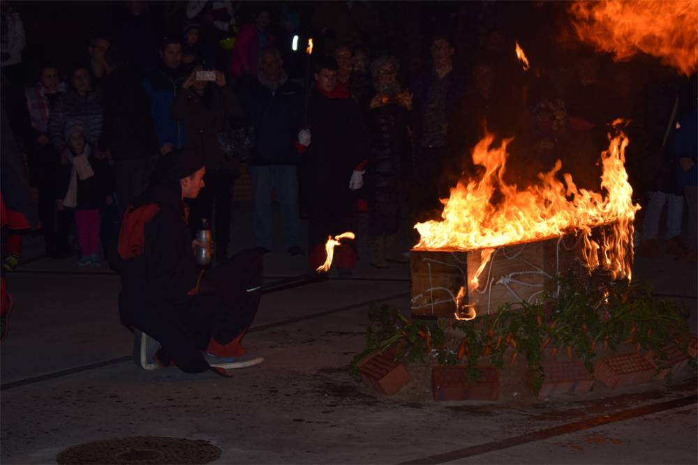 El comiat del rei Carnestoltes marca el final del Carnaval