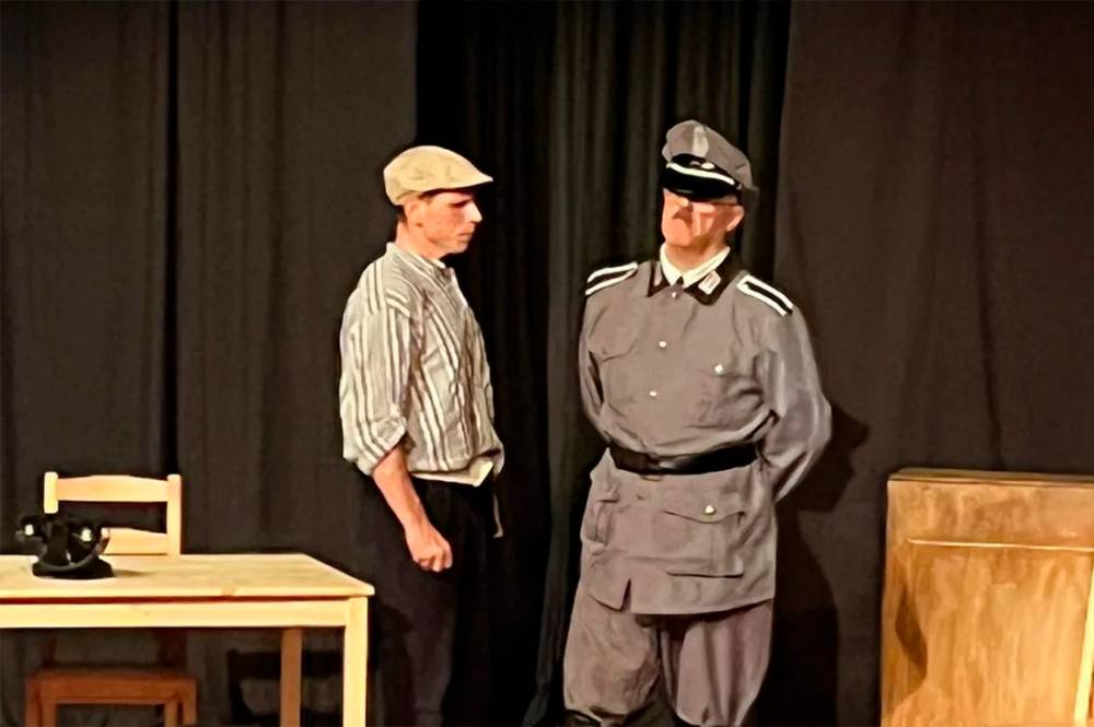 Teatre contemporani i memòria històrica a Bellaterra amb ‘Negra sobre punt blanc’