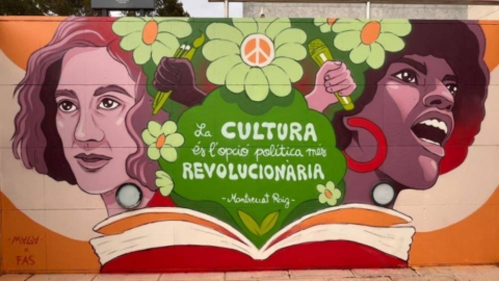 Art col·lectiu pels drets humans a la UAB: un mural dissenyat per MAGA que aplega desenes de mans per a la creació