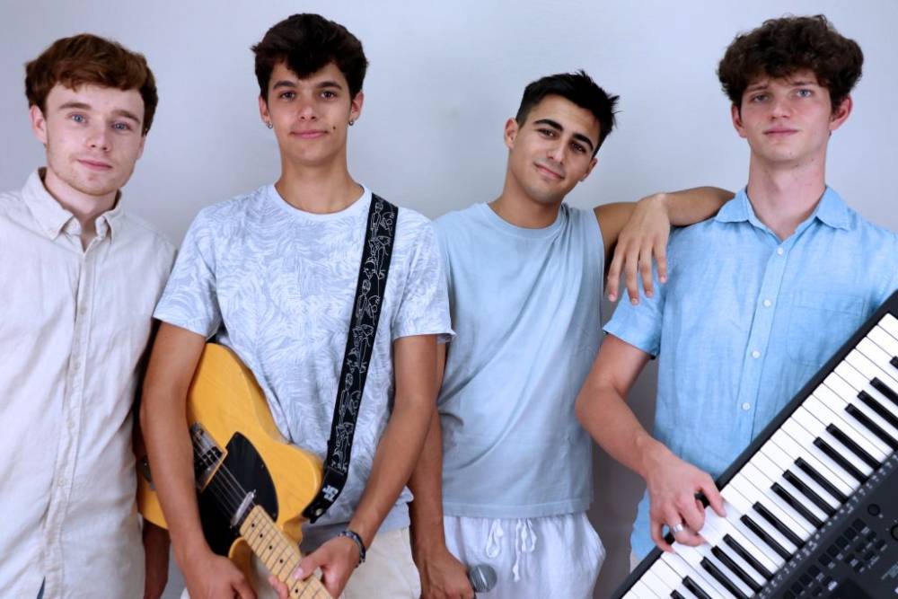 Indubio llança el seu nou disc On el món s'atura, amb la participació del cerdanyolenc Eric Mateu