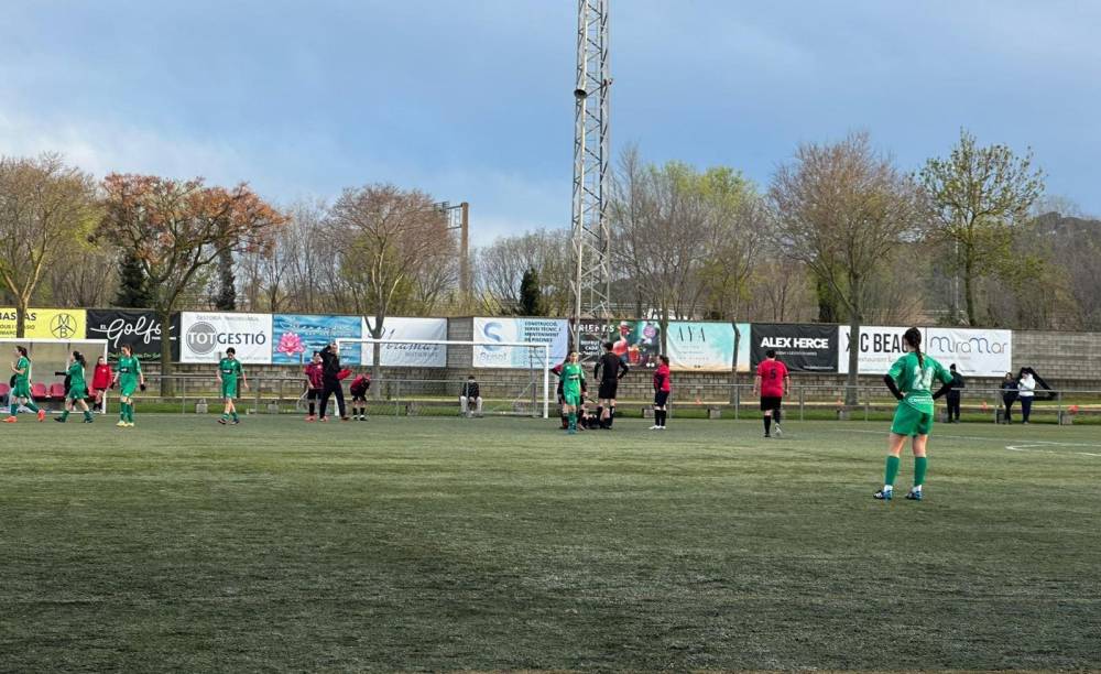 El Cerdanyola planta cara, però no aconsegueix sumar a Castell d’Aro (2-1)