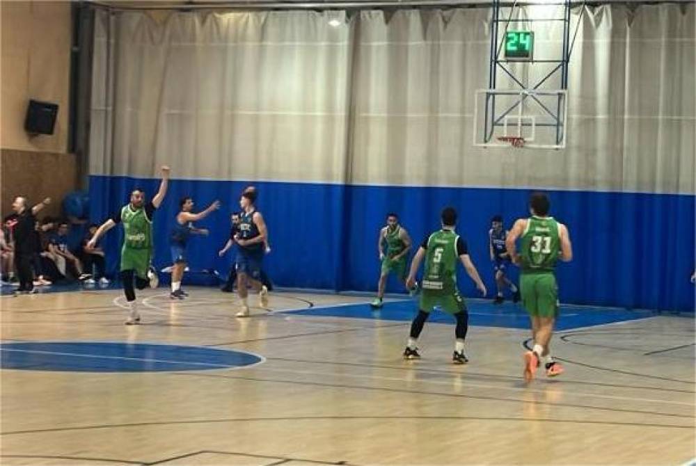 El Cerdanyola força la pròrroga, però cau amb honor davant l’AESE (71–69)