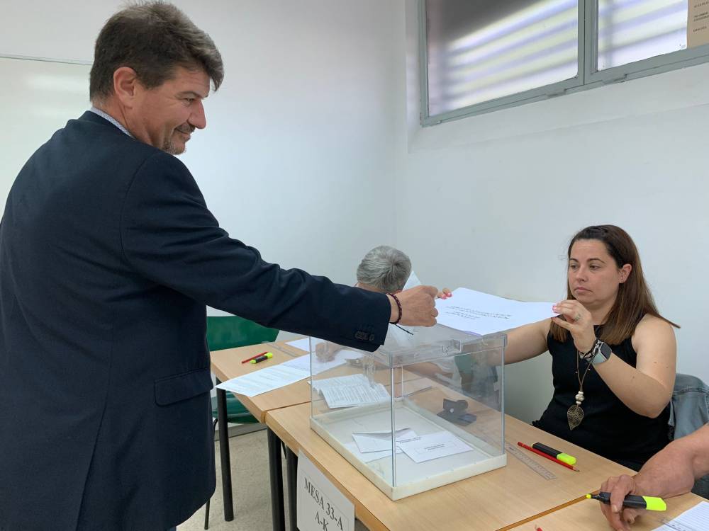 Municipals 23. Óscar Conde (VOX) manifesta la seva il·lusió per participar en la jornada electoral