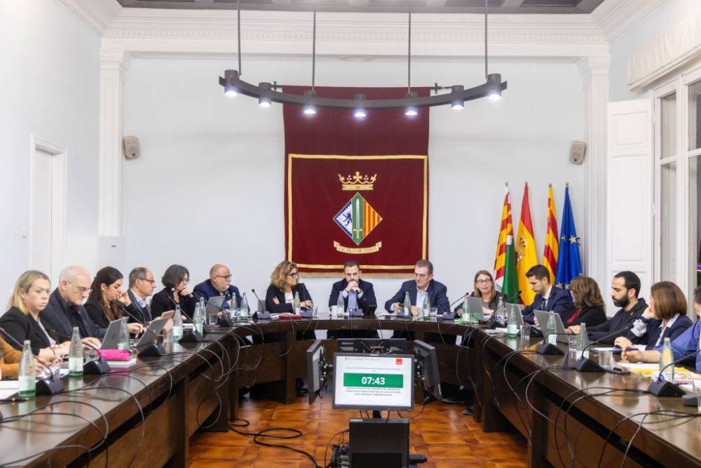 El Ple aprova una modificació d’1 milió d’euros per a inversions i convenis i fusiona la direcció dels museus