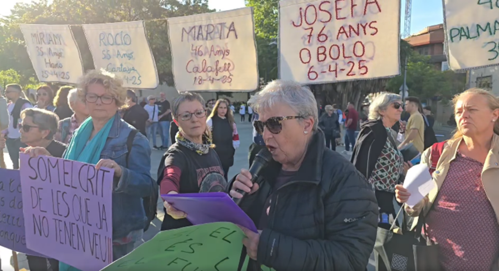 Concentració del grup Prou Cerdanyola contra les violències masclistes