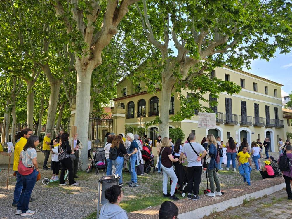 L'escola pública de Cerdanyola demana a l'Ajuntament recolzament en les seves reivindicacions