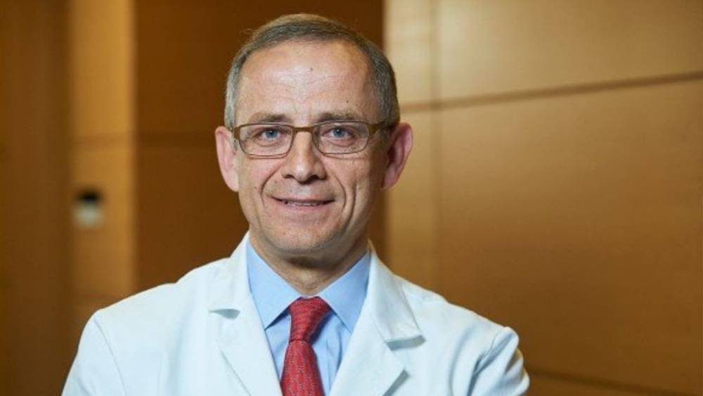 La UAB investirà amb el doctorat ‘honoris causa’ el cirurgià Julio García Aguilar