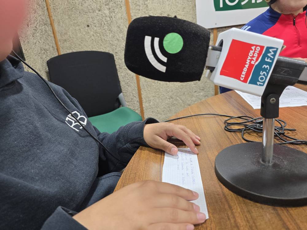 Programes escolars a Cerdanyola Ràdio. Centre de Formació i Treball Flor de Maig