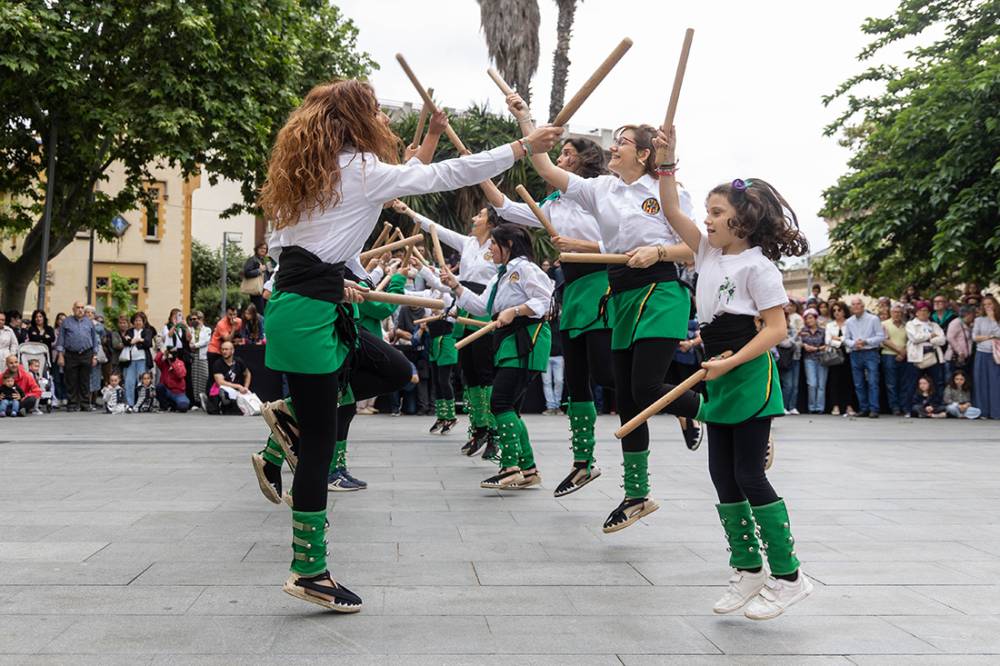 La Colla Bastonera fa dos anys i convoca una trobada "plena d’energia, música i tradició"