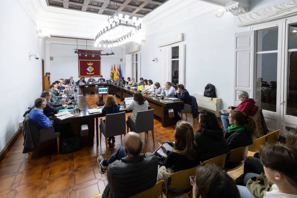 La millora del finançament local protagonitza les mocions plenàries