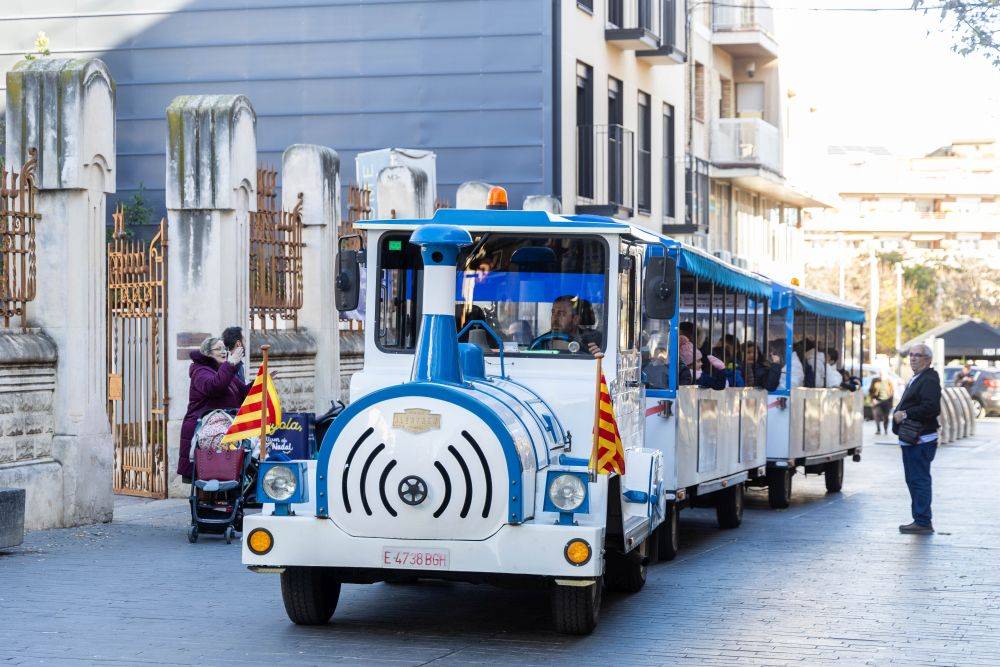 El Trenet de Nadal torna a recórrer els carrers del centre