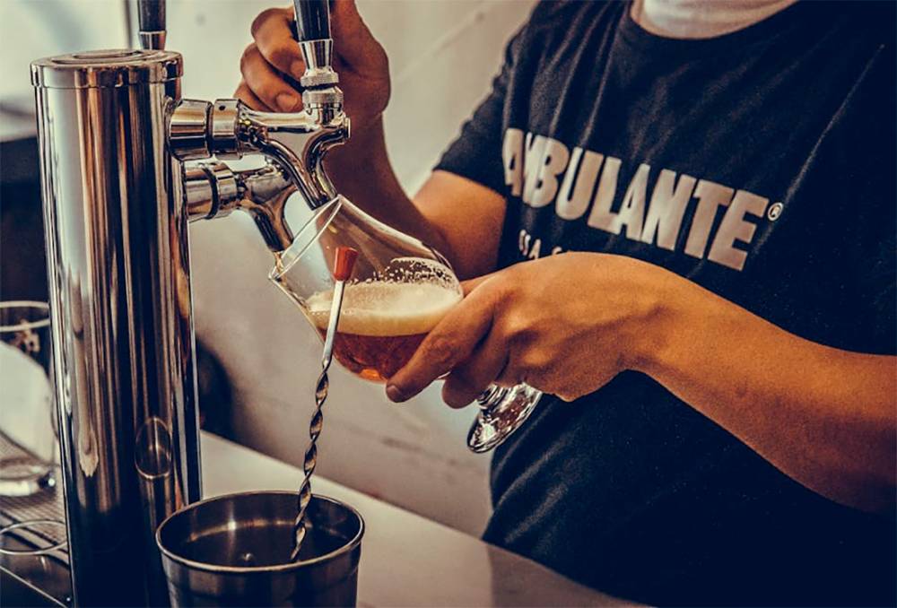 Després de Sant Martí, Sarda Vi & Beer