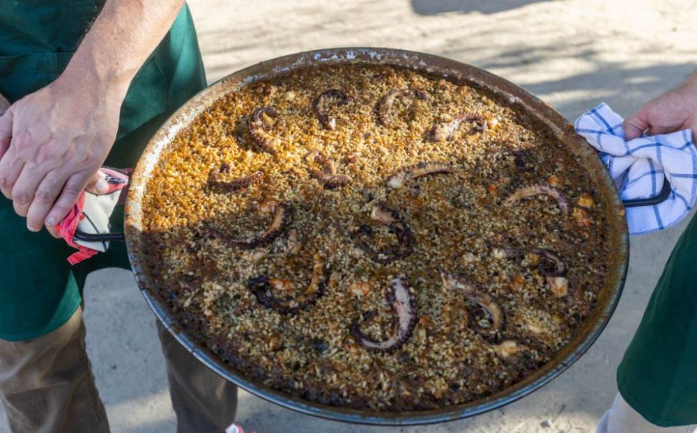 Cervesa, xaranga i paella per anar obrint ganes de Festa de Tardor
