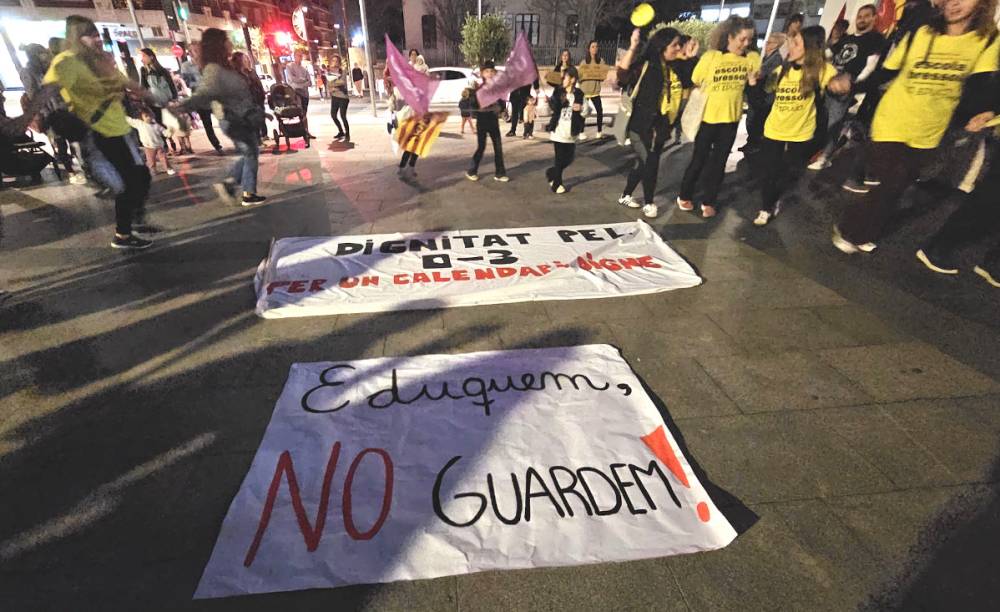 Les professores de les escoles-bressol municipals denuncien treballar sota un conveni invàlid