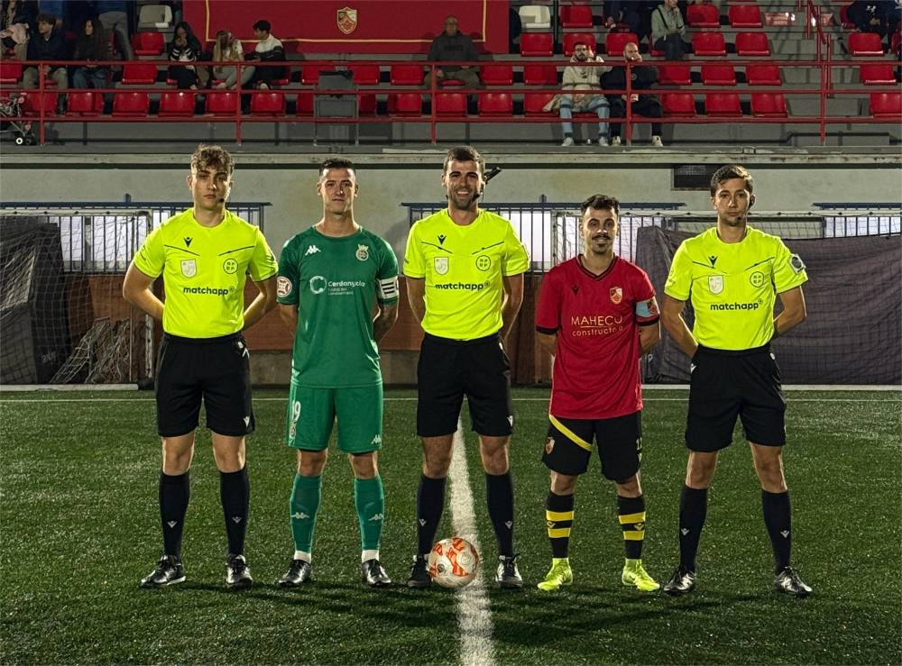 Derrota al derbi de Copa Catalunya als penals (7-6)