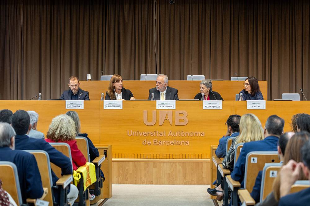 L’aposta per una Universitat innovadora i humana obre el curs a una UAB que reivindica la cultura catalana