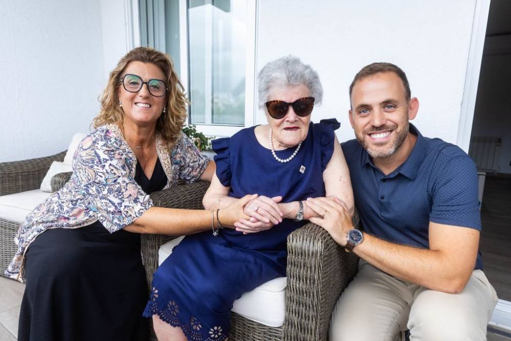 L'Ajuntament homenatja la centenària Felipa Andrés Ocón