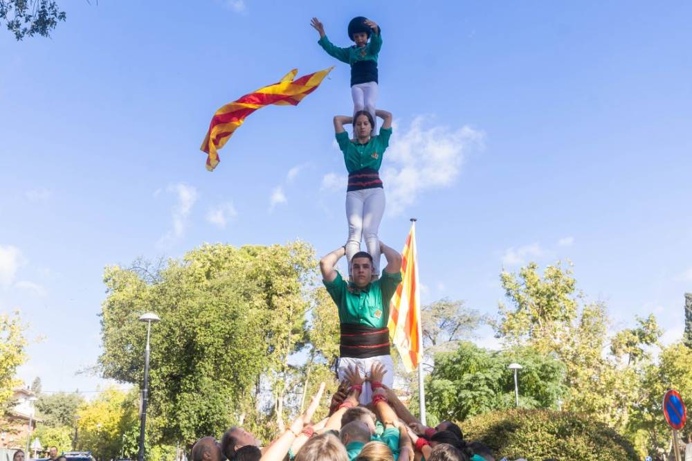 La Diada vesteix la plaça Onze de Setembre dels colors de la pluralitat i la convivència