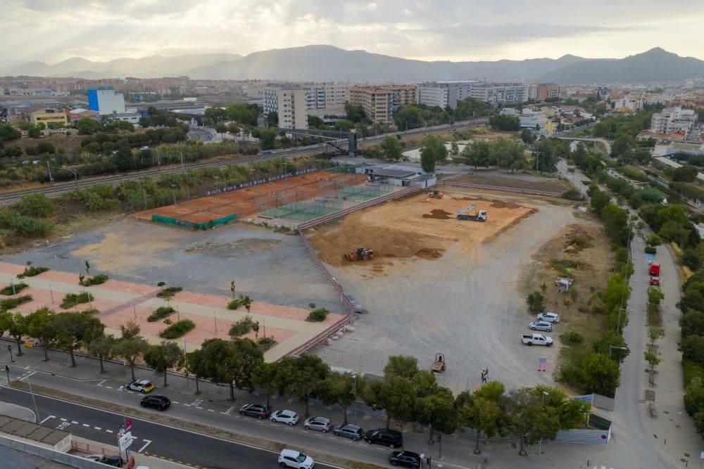 Comencen les obres de construcció del pavelló de la nova Zona Esportiva Municipal Riu Sec