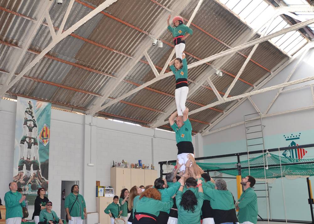 Desamiantaran les naus del carrer del Remei i instal·laran una cuina a l'escola Serraparera