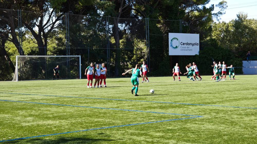 Estrena del Cerdanyola FC femení amb un empat enganyós (2-2).
