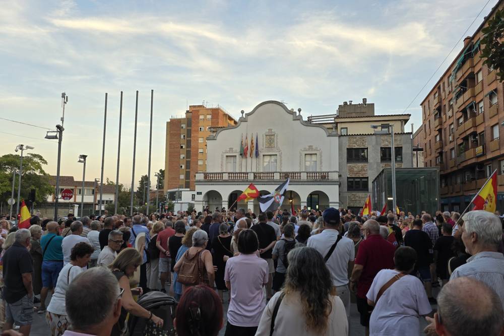 Concentració multitudinària a favor del poble ceutí i de la sobirania nacional