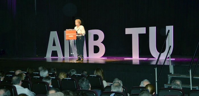 Carme Carmona es presenta com a candidata a l'alcaldia pel PSC amb una prioritat: les persones