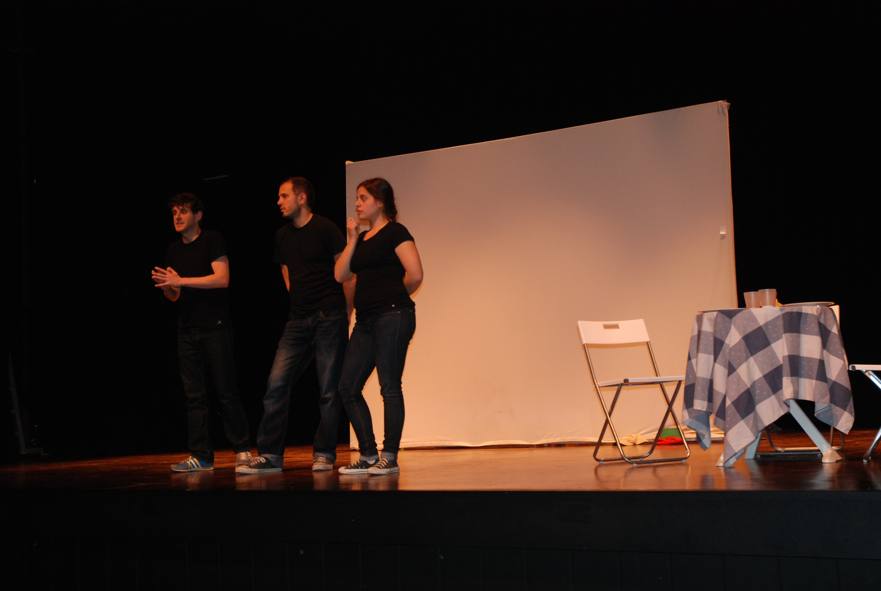 Alumnat d'ESO debat sobre bulling i altres violències amb l'obra 'Ja n'hi ha prou'