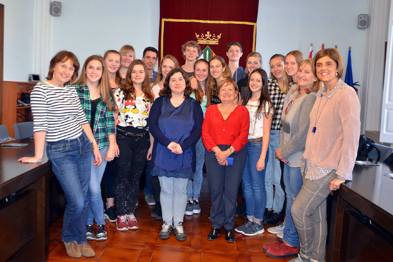 Recepció institucional a estudiants i professors d’un institut d’Holanda