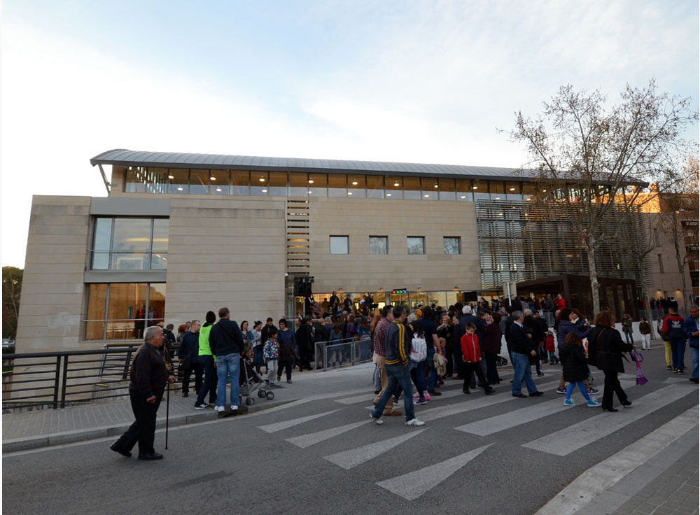 Prop d'11.000 persones visiten la nova Biblioteca en els primers 15 dies