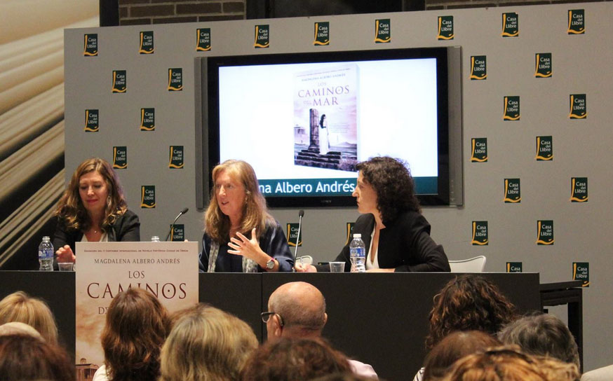 Magdalena Albero presenta "Los caminos del mar"
