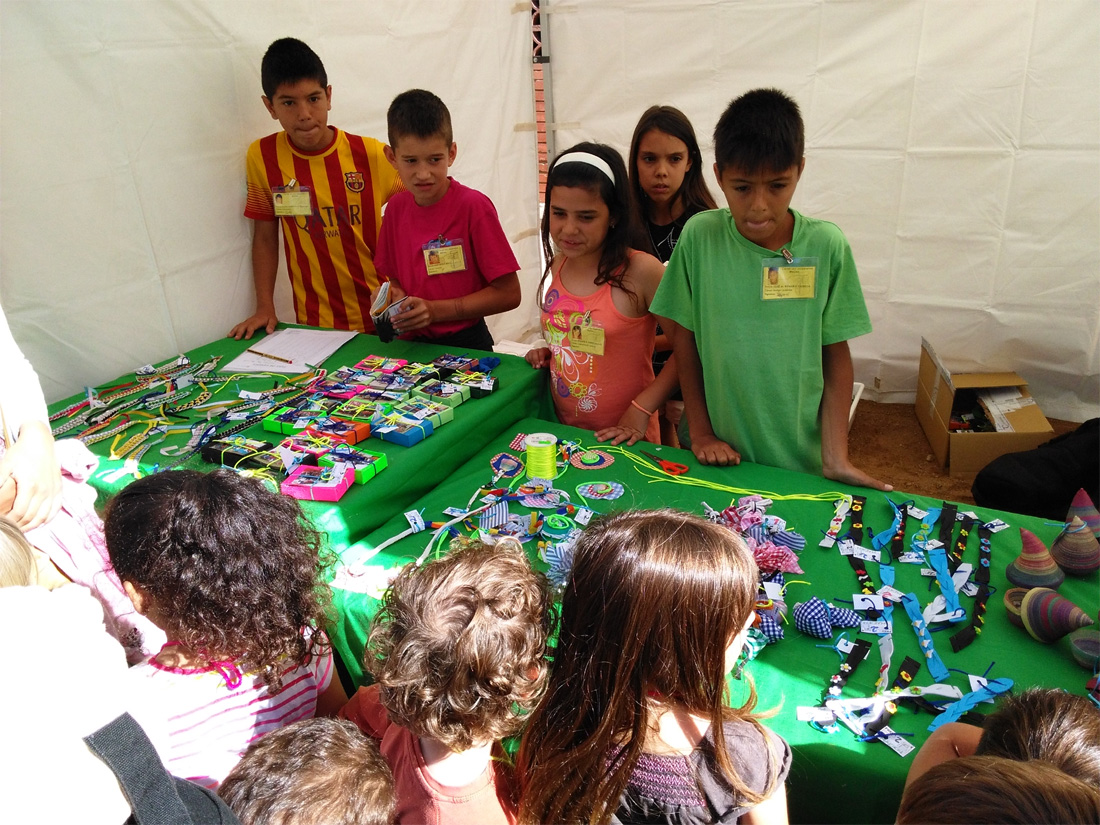 Èxit del mercat de cooperatives escolars