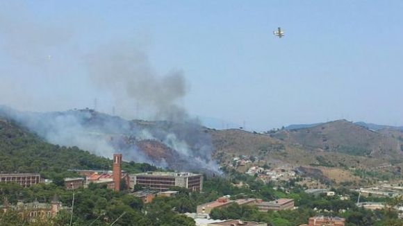 L'incendi de Collserola ja ha estat controlat però es manté la vigilància