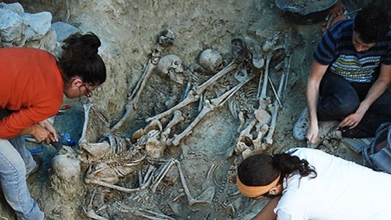 Milloren l’estudi genètic de restes òssies de la Guerra Civil