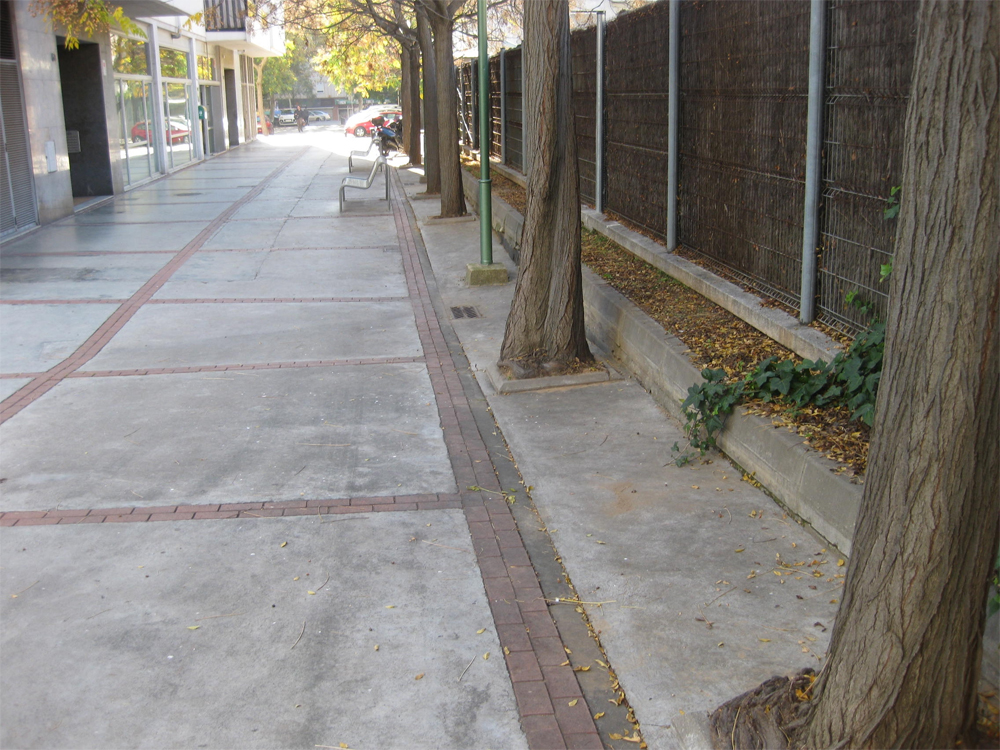 Reparació de paviments de l'interior de l’Illa 7 i reforma de la plaça Viladomat