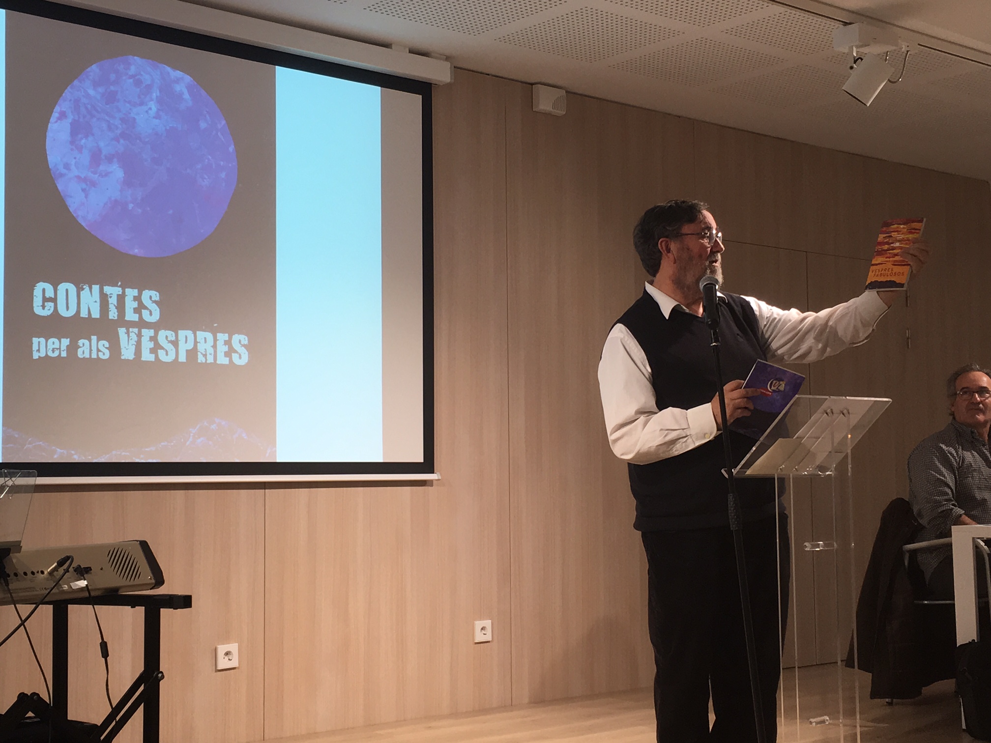 'Contes per als vespres', la nova proposta de Vespres Literaris per llegir a qualsevol hora
