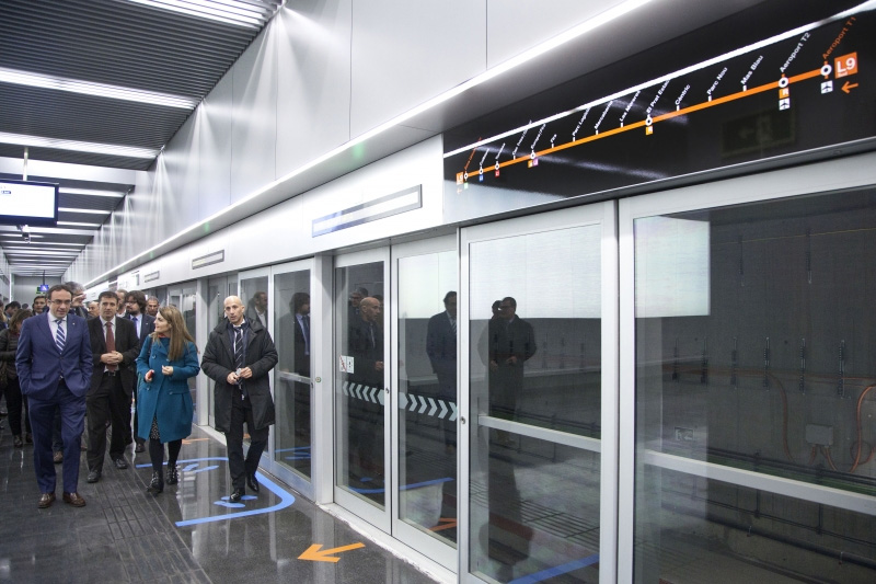 Sener destaca l'alt nivell d'automatisme de la L9 del Metro