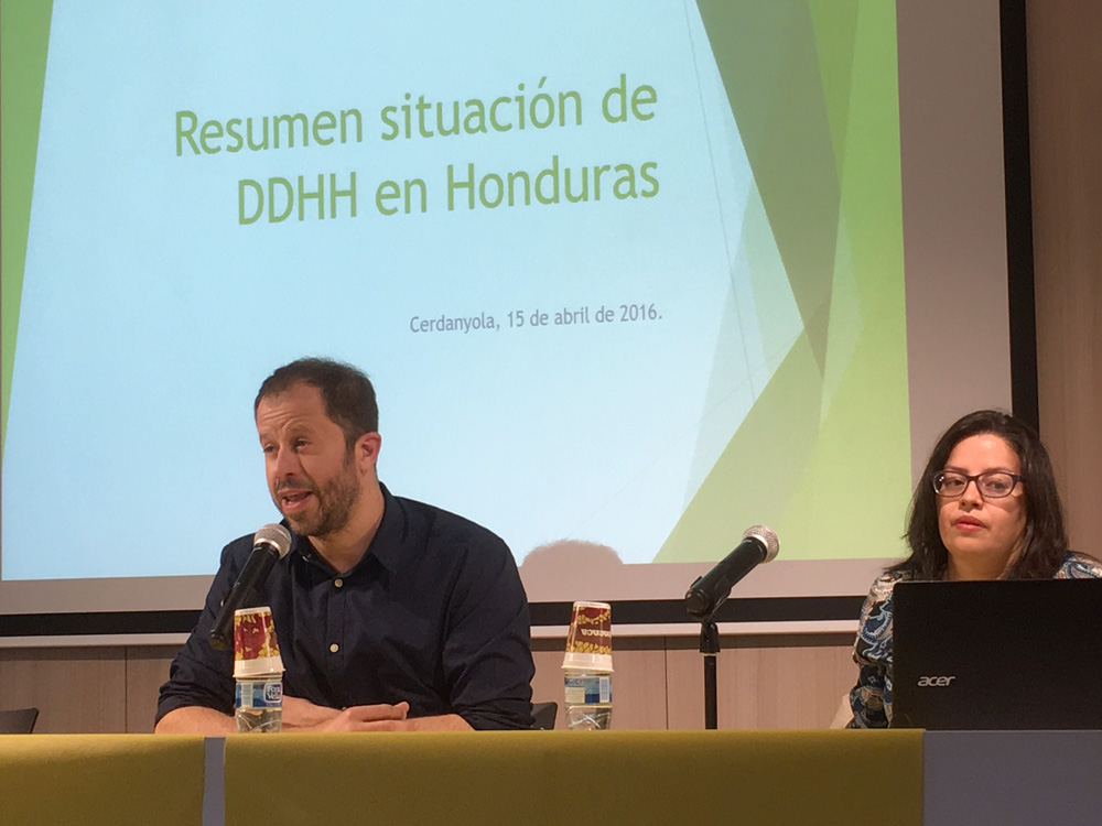 Amnistia Internacional adverteix que el sistema que protegeix els drets humans està amenaçat