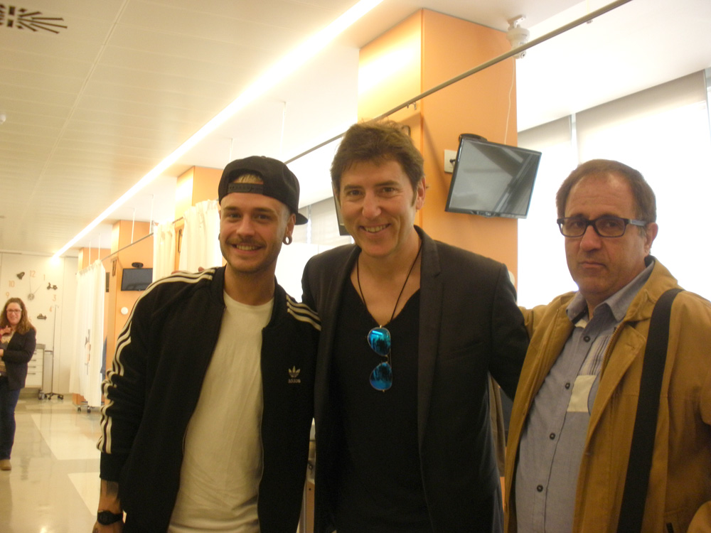 FADAM lliura a la Vall d'Hebron els diners de 'Tu cara me suena'