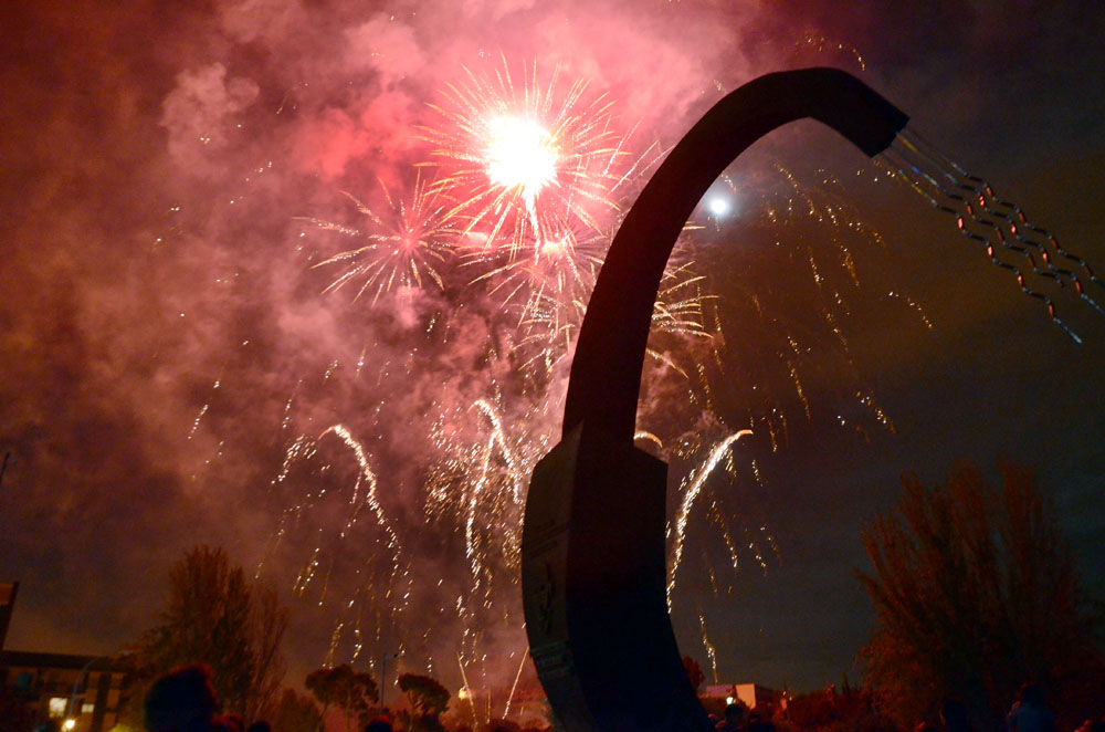Comença el Roser de Maig amb esperit de festa popular