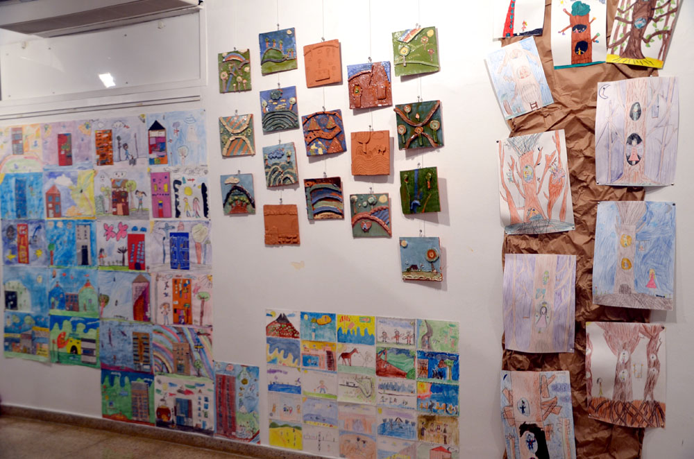 Oberta la mostra de treballs de plàstica infantil a l'Ateneu