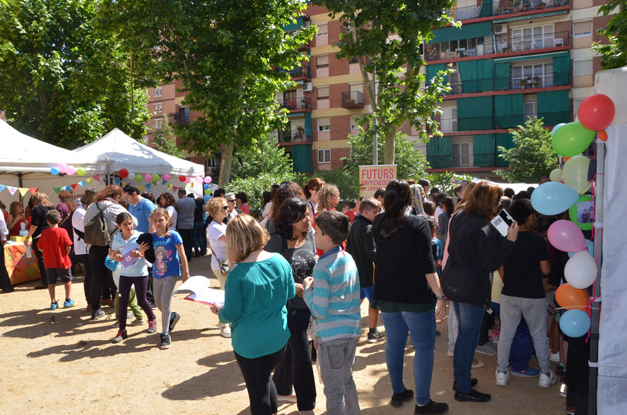 Les cooperatives escolars venen al mercat tota la seva producció