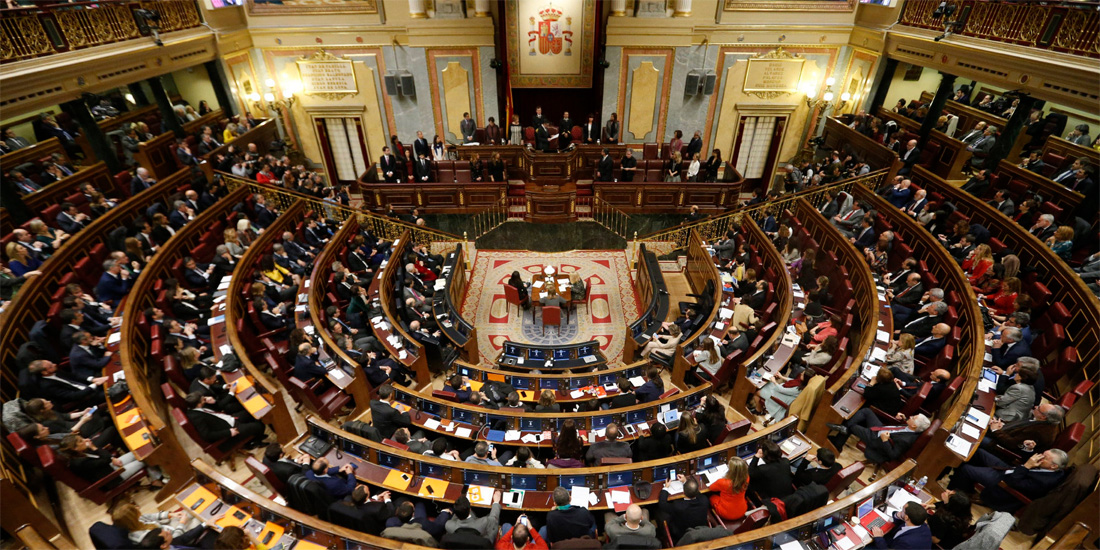 350 diputats i 208 senadors en joc