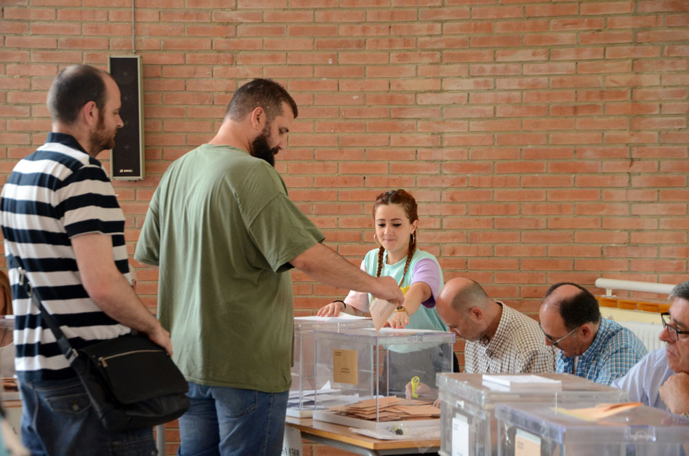 Baixa la participació provisional respecte els comicis de desembre