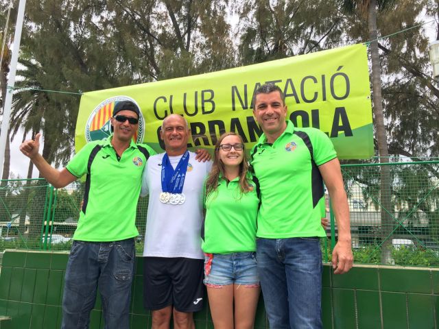 El Club Natació Cerdanyola torna amb quatre medalles del Campionat d'Espanya Màster