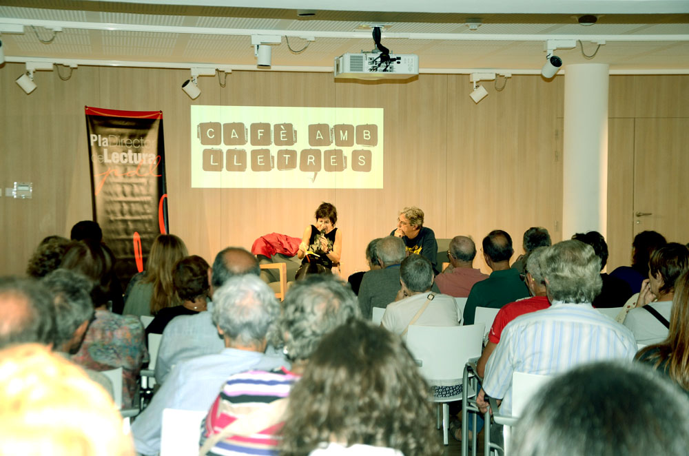 Vides en decliu i neurosis urbanes en el darrer llibre de l'Empar Moliner