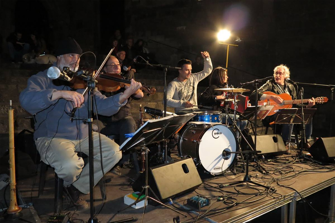 Trio Irremeno i El Pont d'Arcalis tornen l'esperit del Cerdanyola Folc
