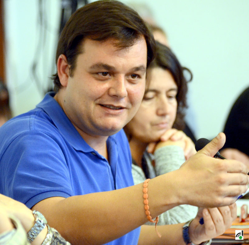 Francos (PSC): "Escolà ha de reflexionar sobre si ha de plegar o anar a una qüestió de confiança"