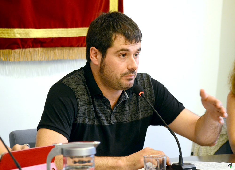 L'alcalde obre ronda de converses per desbloquejar la situació política