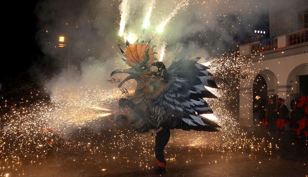La Nit Política debat sobre festa major i participació